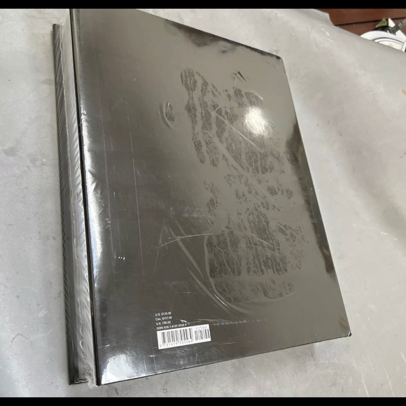 Louis Vuitton: The Birth Of Modern Luxury, Updated Edition Coffee Table Book NEW - Picture 6 of 6